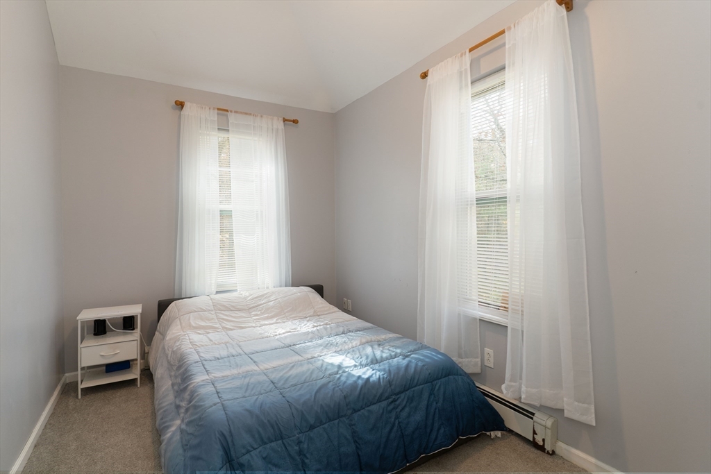 68 Lyon Road West Brookfield, MA 01585 - Photo 9 of 40