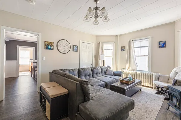 $750,000 | 5 Hope Street, Attleboro, MA 02703
