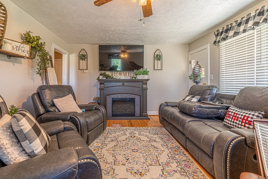 3005 Corn Valley Road Lebanon, VA 24266 - Photo 8 of 73 Gallery Image 8