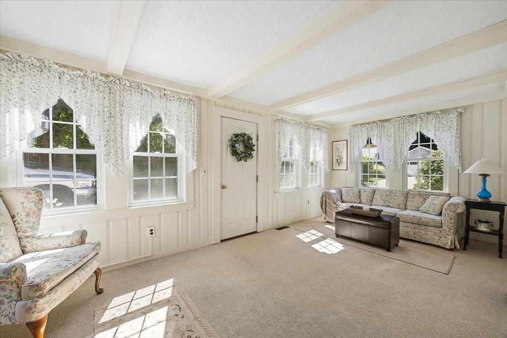 9 Lantern Lane Scituate, MA 02066 - Photo 5 of 28
