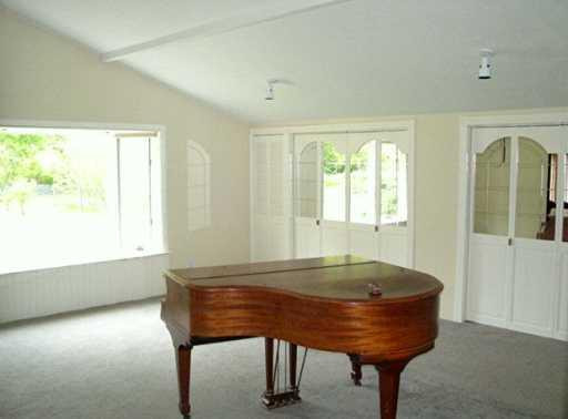 40570 Harris Road Belleville, MI 48111 - Photo 5 of 7 Photo 5
