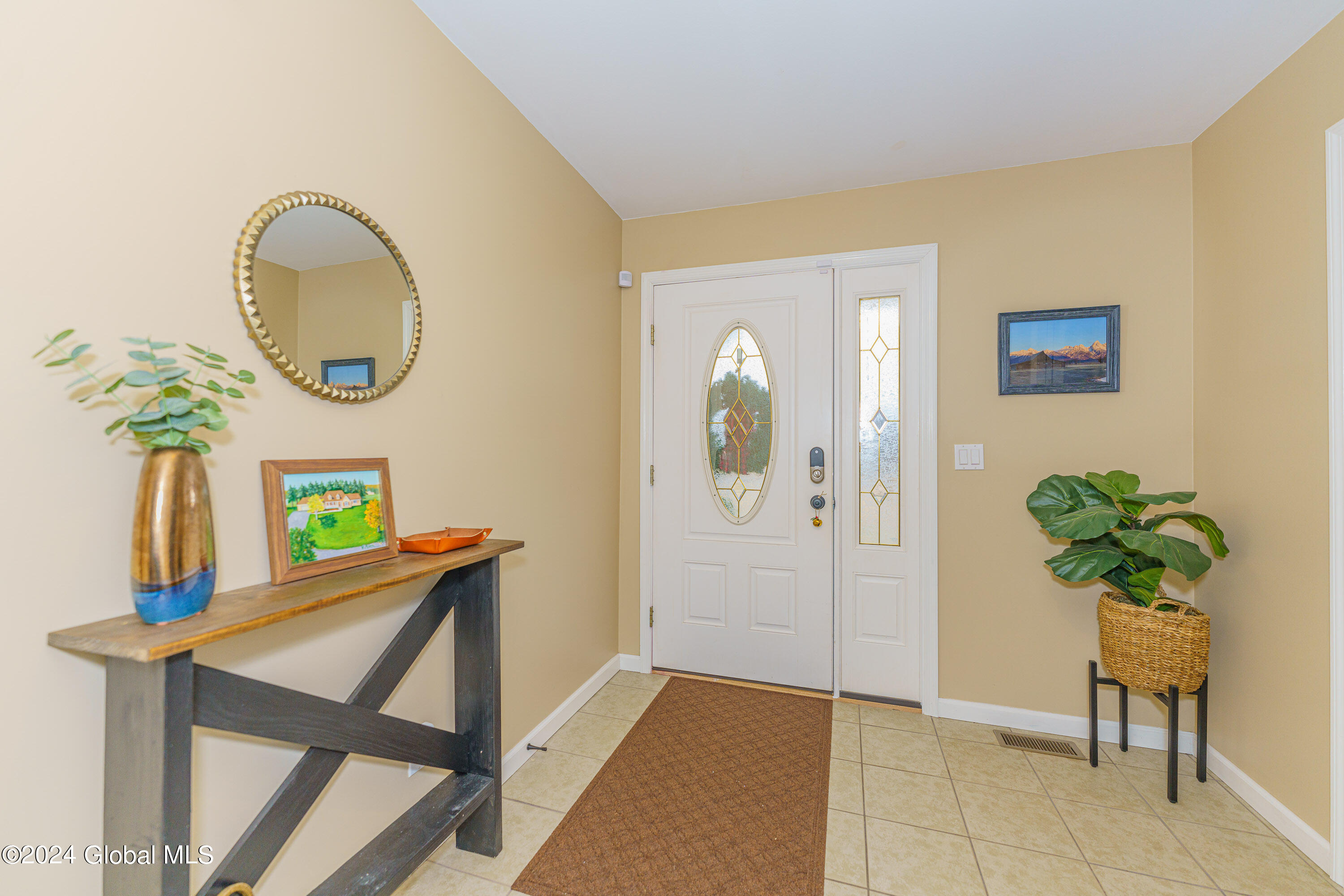 1 Entryway 1