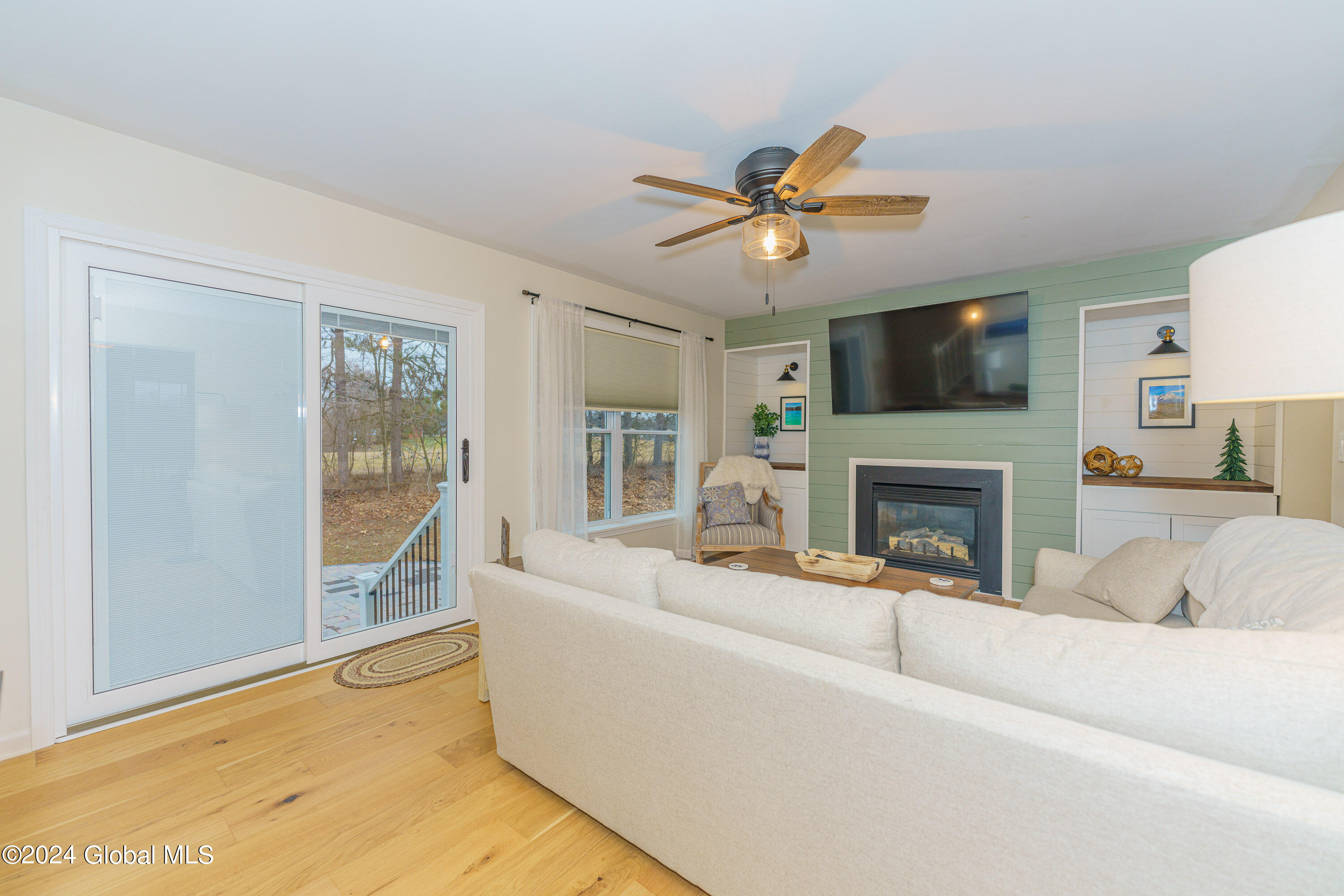 315 Stage Road Charlton, NY 12019 - Photo 10 of 69 2 Livingroom 1