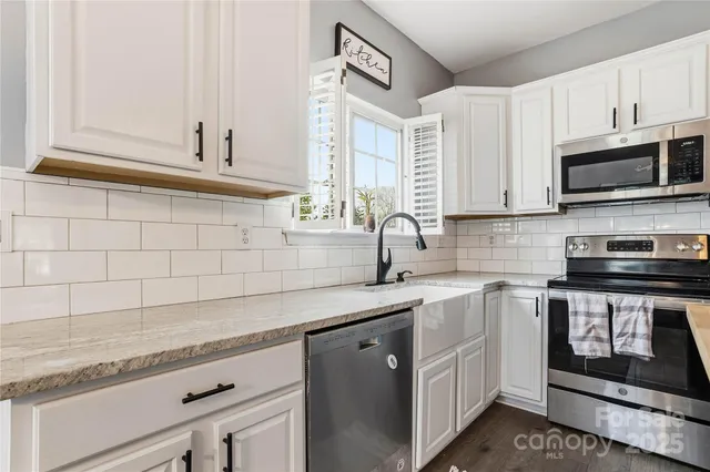 $325,000 | 101 Rock Ridge Lane, Mount Holly, NC 28120