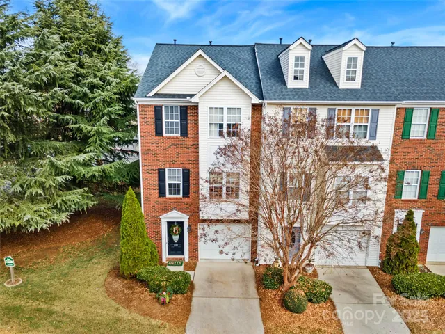 $325,000 | 101 Rock Ridge Lane, Mount Holly, NC 28120