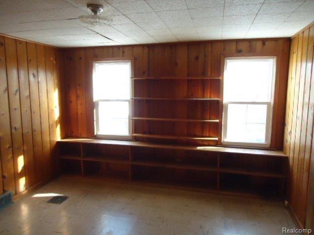 17614 Edinborough Road Detroit, MI 48219 - Photo 6 of 13 261-945260-Bedroom 3-1.JPG