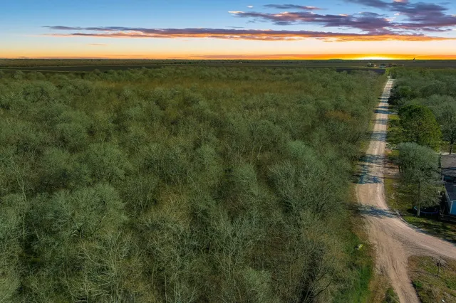 $375,000 | Tbd Tbd Tr, Guy, TX 77444