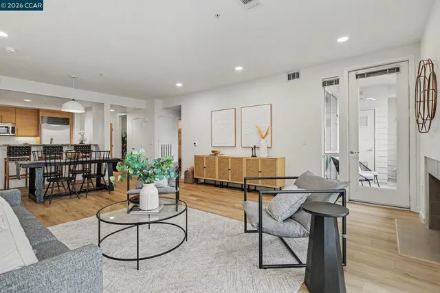 $975,000 | 1655 North California Boulevard, Unit 251, Walnut Creek, CA 94596