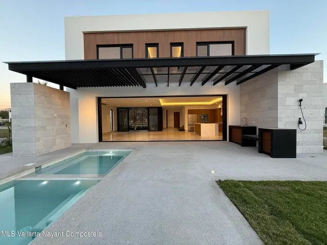 $1,105,555 | 153 Avenida Mexico, Unit 120, Bell City, MO 63735