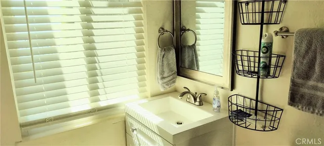 $505,000 | 13680 Lower Lakeshore Drive, Clearlake, CA 95422