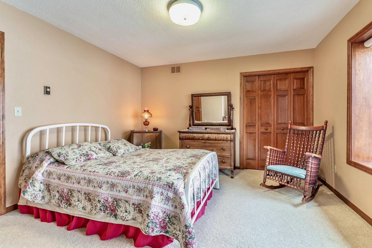 38276 North Eagle Lake Road Battle Lake, MN 56515 - Photo 24 of 37