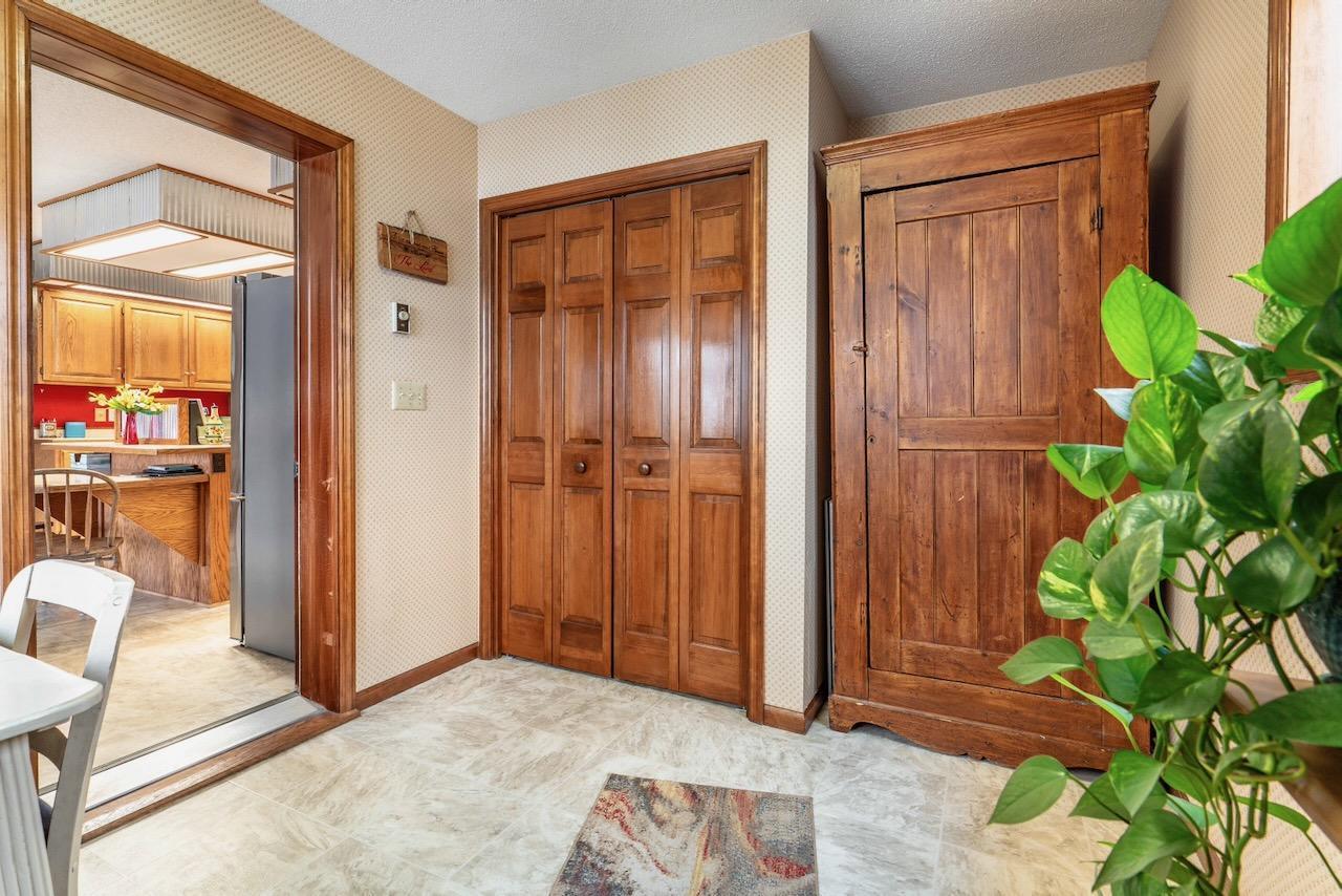 38276 North Eagle Lake Road Battle Lake, MN 56515 - Photo 8 of 37