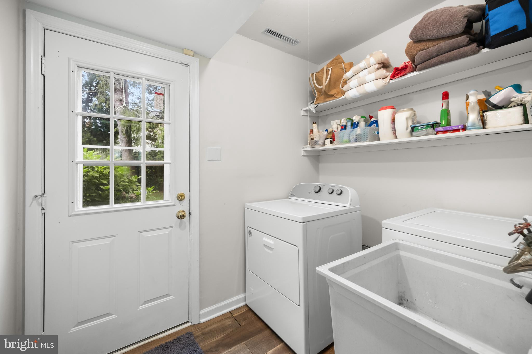 9 Barnett Road Lawrenceville, NJ 08648 - Photo 17 of 25 Gallery Image 17
