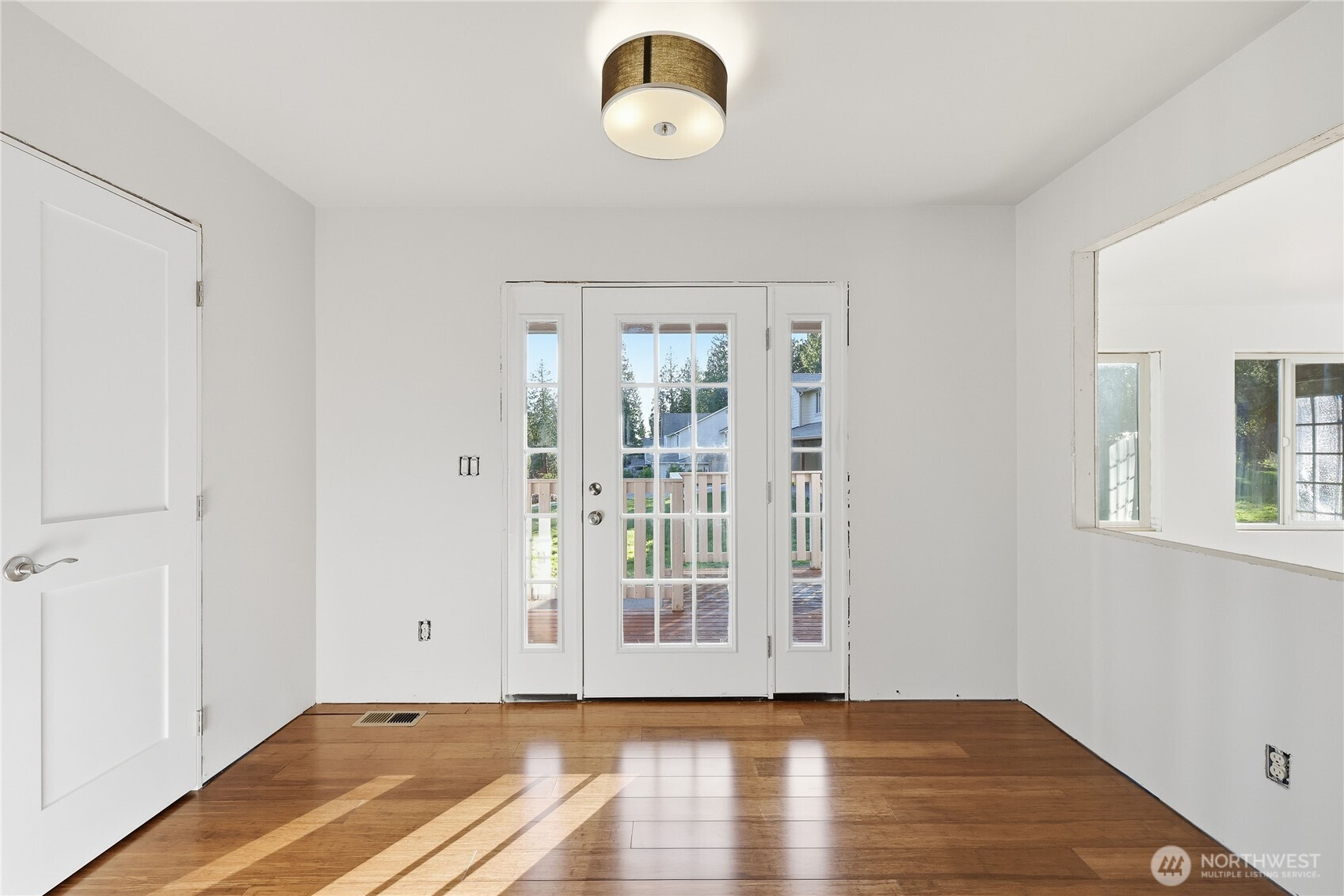 20919 President Point Road Northeast Kingston, WA 98346 - Photo 2 of 28