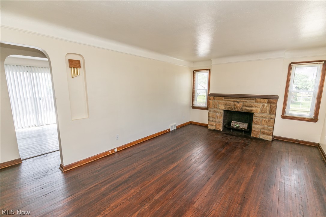 9521 Snow Road Cleveland, OH 44130 - Photo 24 of 35