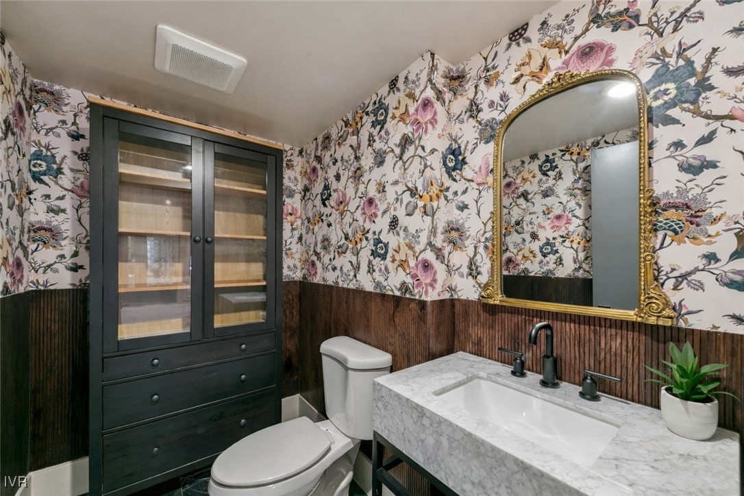120 Country Club Drive, Unit 3 Incline Village, NV 89451 - Photo 27 of 38 a bathroom with a sink toilet and window
