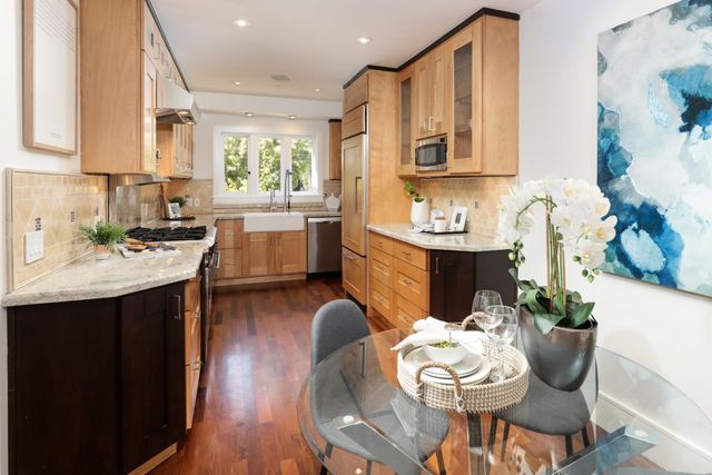 $3,600,000 | 218 Stanford Avenue, Menlo Park, CA 94025