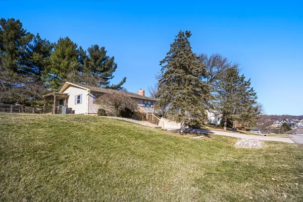 $291,000 | 1165 Monteray Circle, Lawrenceburg, IN 47025