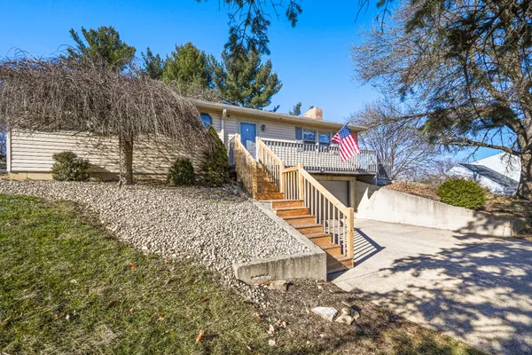 $291,000 | 1165 Monteray Circle, Lawrenceburg, IN 47025