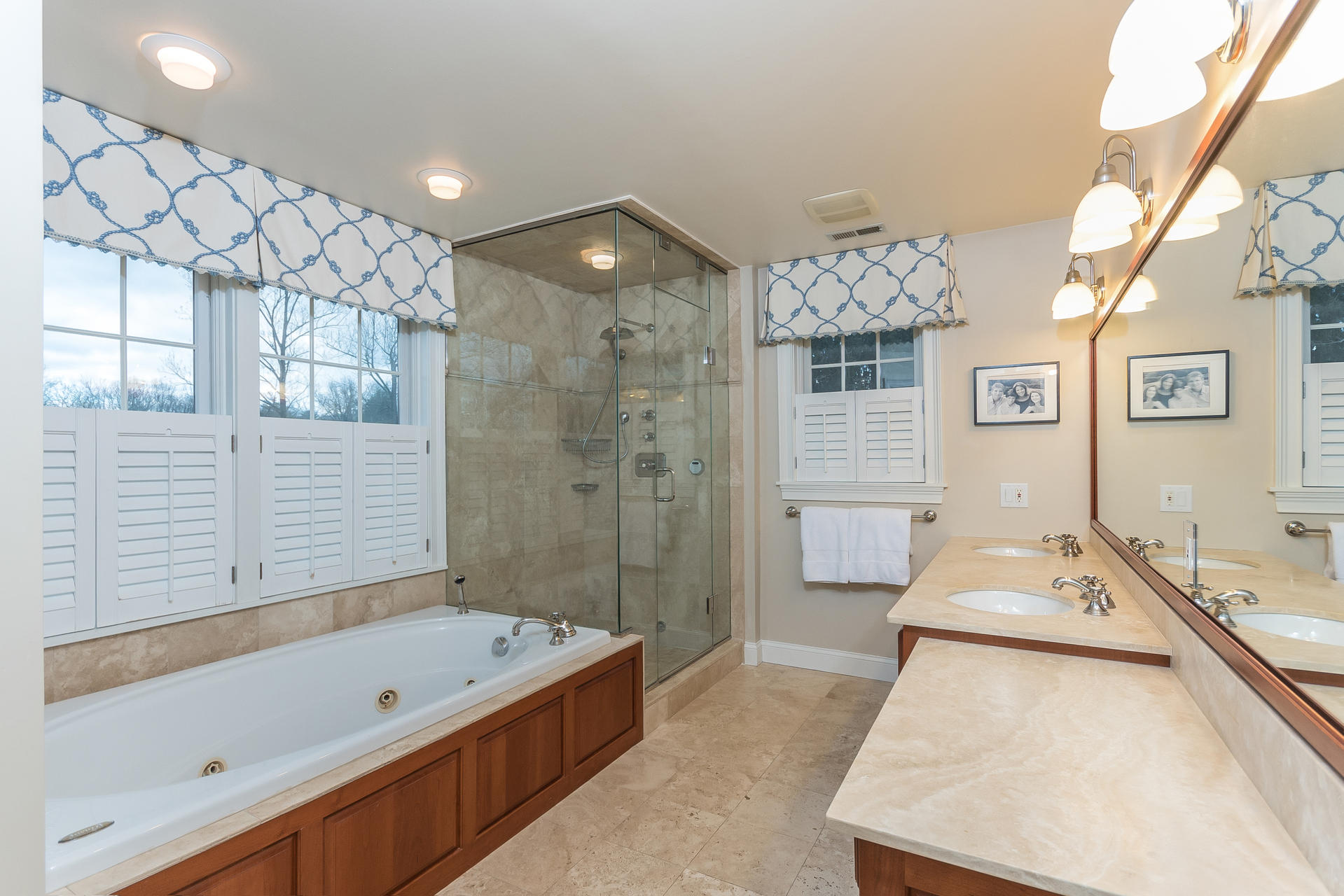 63 Old Studio Road New Canaan, CT 06840 - Photo 26 of 32 028-Master_Bathroom-3621891-medium