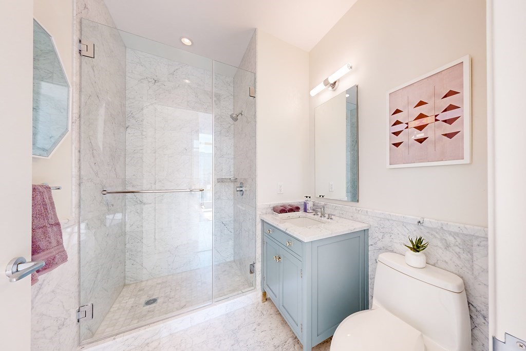 1 Franklin Street, Unit PH4E Boston, MA 02110 - Photo 35 of 42