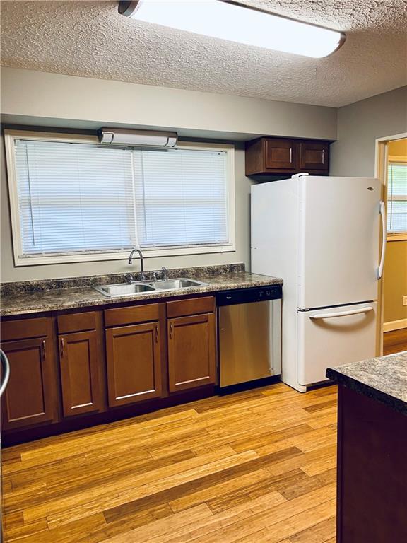 347 Burbank Road Indianapolis, IN 46219 - Photo 14 of 36 Gallery Image 14