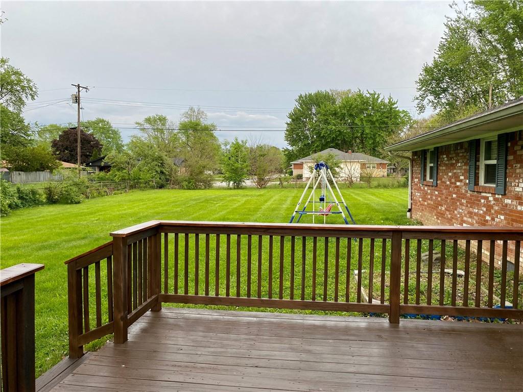 347 Burbank Road Indianapolis, IN 46219 - Photo 4 of 36 Gallery Image 4
