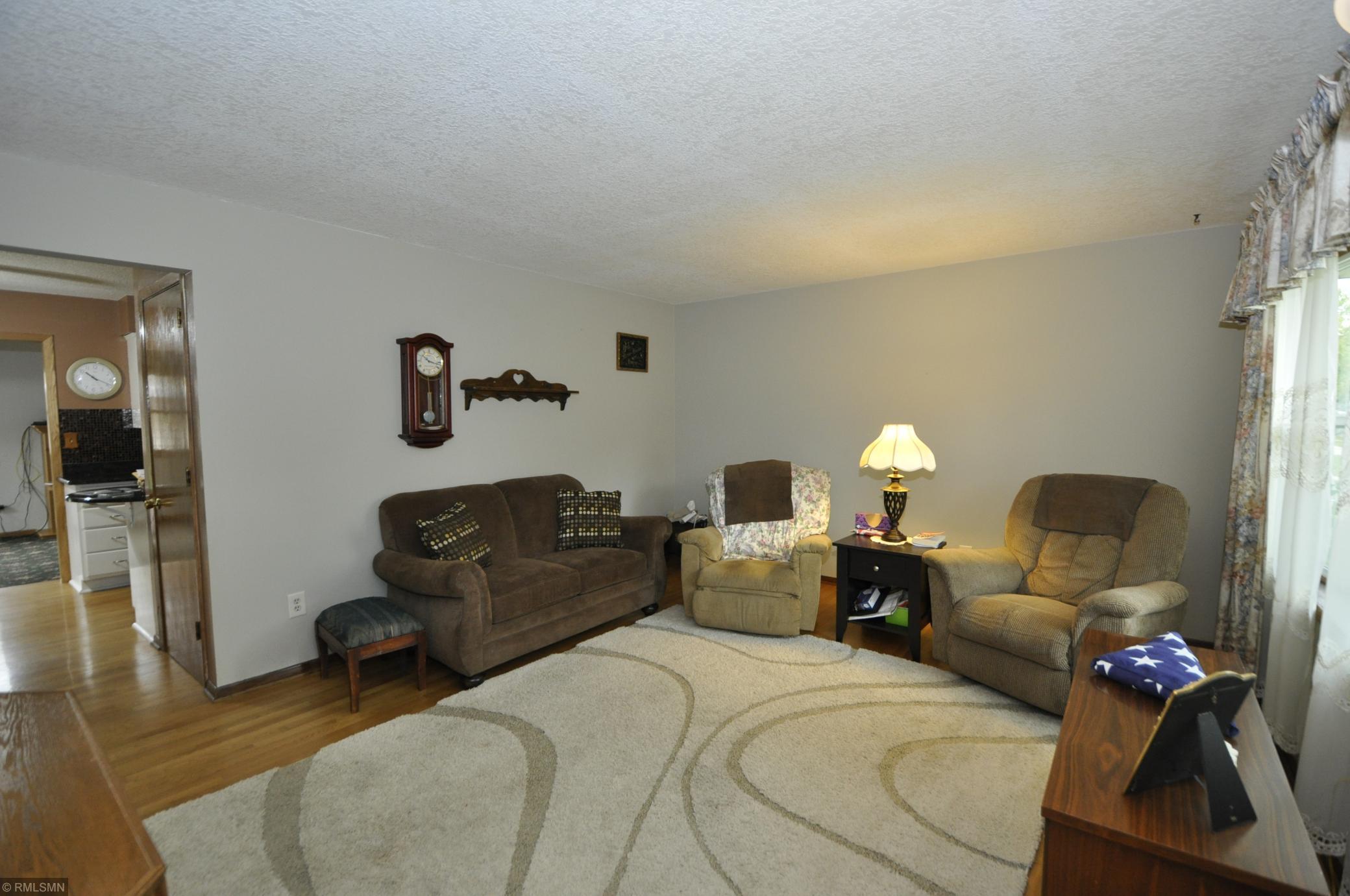 954 17th Street Southeast Rochester, MN 55904 - Photo 3 of 25 Gallery Image 3