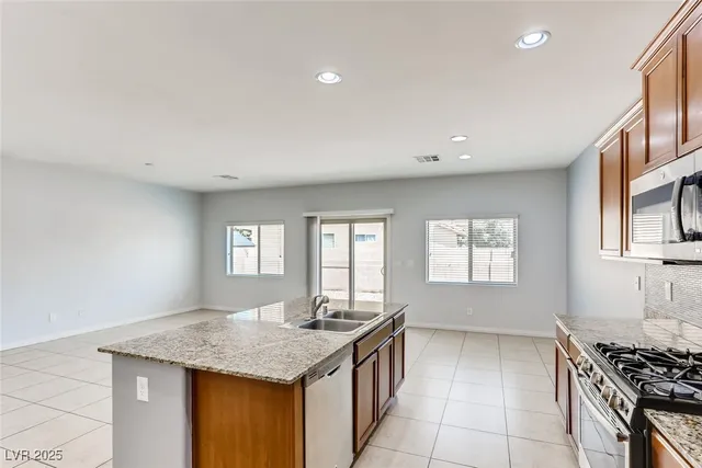 $2,050 | 6828 Majestic Palm Drive, Las Vegas, NV 89122