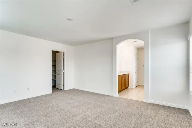 $2,050 | 6828 Majestic Palm Drive, Las Vegas, NV 89122