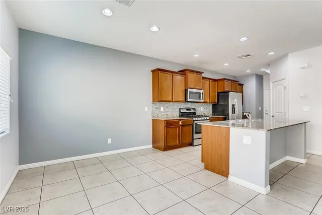 $2,050 | 6828 Majestic Palm Drive, Las Vegas, NV 89122