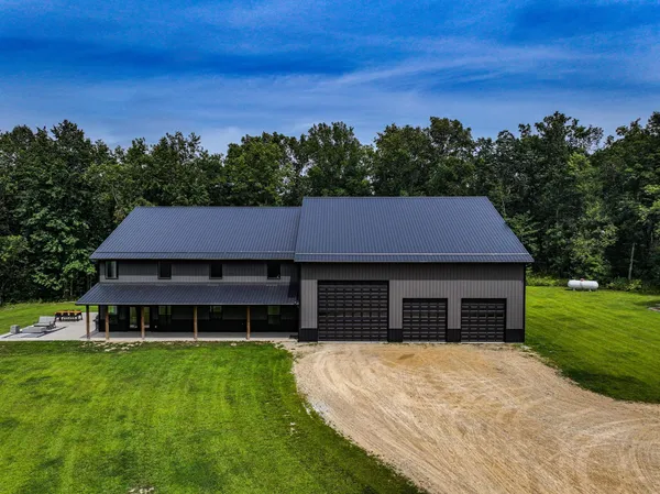 $1,325,000 | 26085 Frank Hill Road, Winona, MN 55987