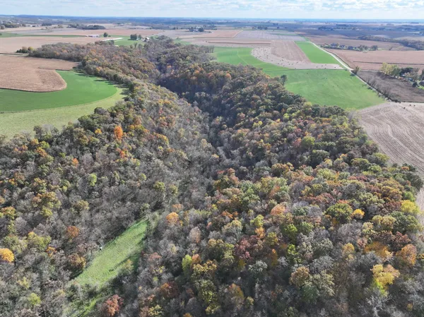 $1,325,000 | 26085 Frank Hill Road, Winona, MN 55987