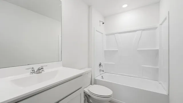 $2,700 | 10761 Northwest Everbreeze Dr Port, Port St. Lucie, FL 34987