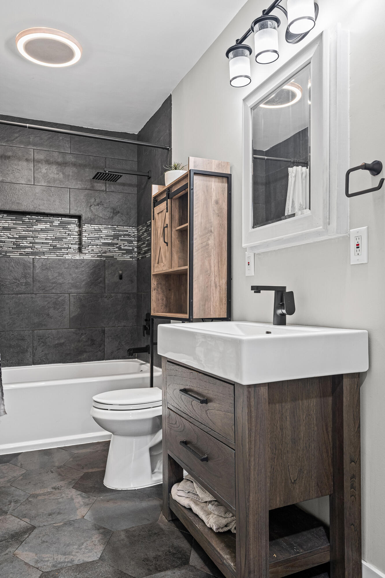 708 Kent Street Sparta, WI 54656 - Photo 12 of 21 Bathroom