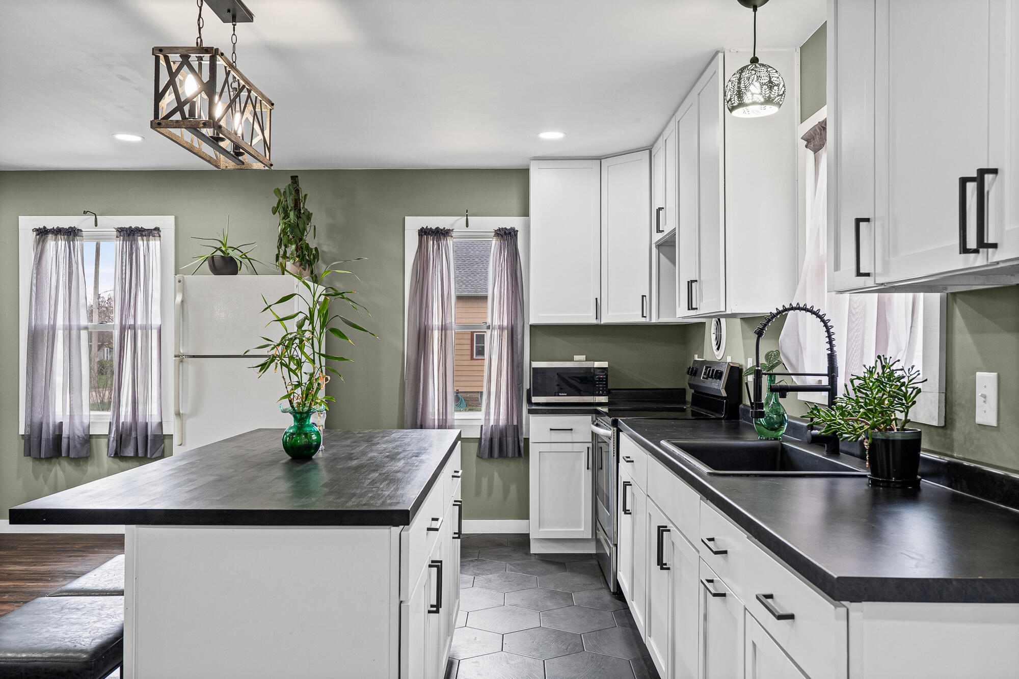 708 Kent Street Sparta, WI 54656 - Photo 5 of 21 Kitchen