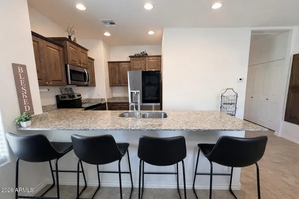 $1,995 | 854 South San Marcos Drive, Unit 10B, Apache Junction, AZ 85120