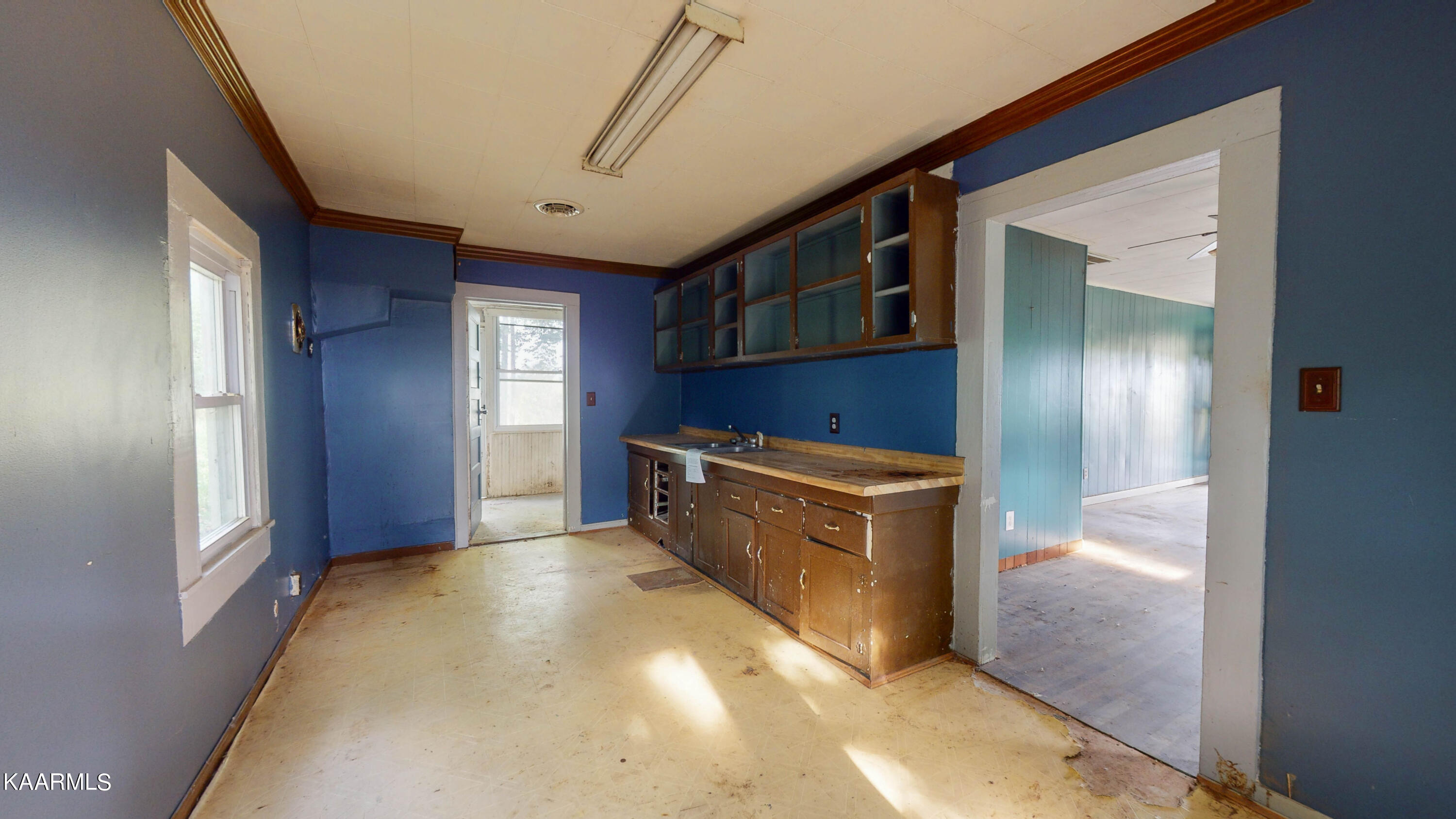 145 Robby Lane Harrogate, TN 37752 - Photo 10 of 17 145-Robby-Ln-05062022_171752