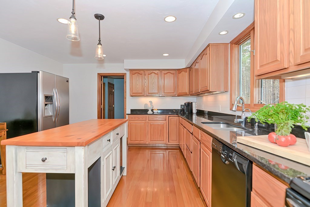 115 Chestnut Street Upton, MA 01568 - Photo 15 of 42 Gallery Image 15