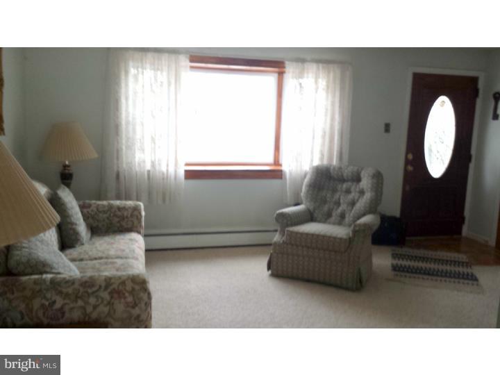 59 Duane Road Doylestown, PA 18901 - Photo 3 of 8