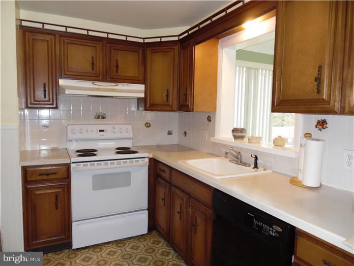 59 Duane Road Doylestown, PA 18901 - Photo 7 of 8
