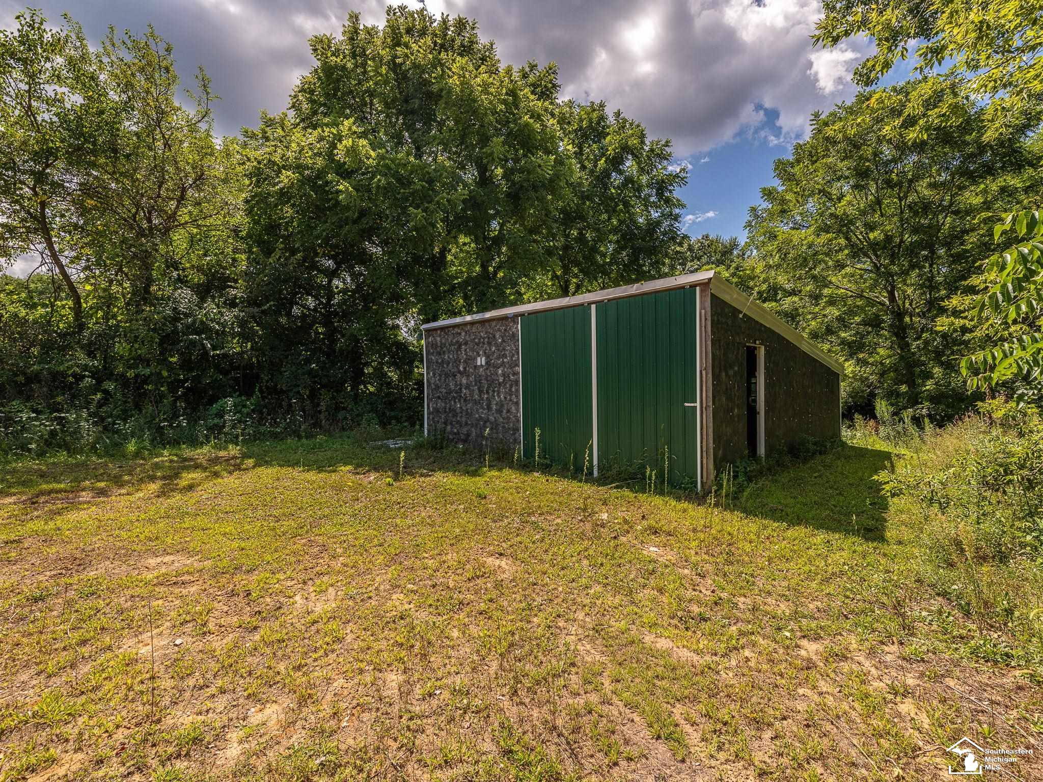 8706 Abbey Road Jackson, MI 49201 - Photo 34 of 37 50186756-61c61e12-db6e-46e8-9ea8-ba1d5db25f3f.JPG