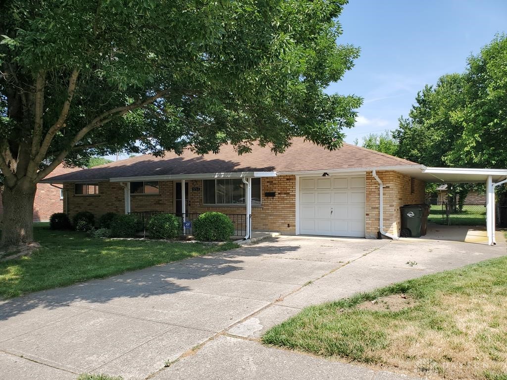 3752 Endover Road Dayton, OH 45439 - Photo 3 of 19 Gallery Image 3