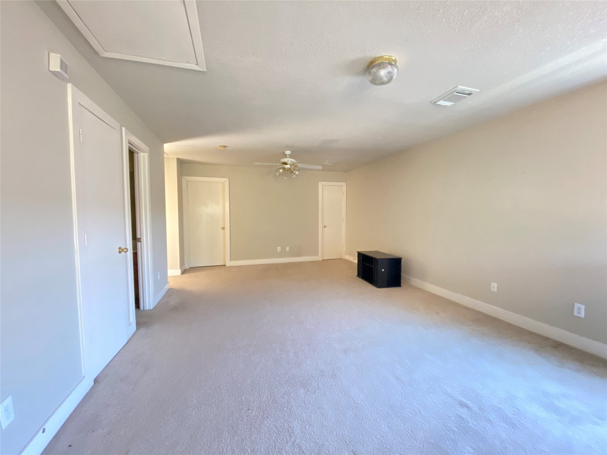 5843 Sonoma Ridge Missouri City, TX 77459 - Photo 14 of 20 an empty room with a empty space and windows