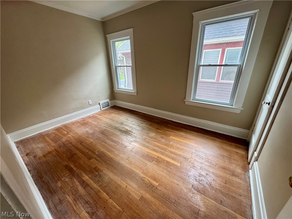 3235 Oak Road Cleveland, OH 44118 - Photo 39 of 47 Second Unit