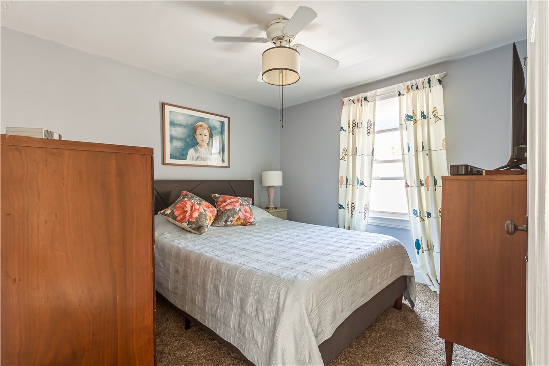 175 Curlew Street Rochester, NY 14613 - Photo 24 of 35 BEDROOM 3