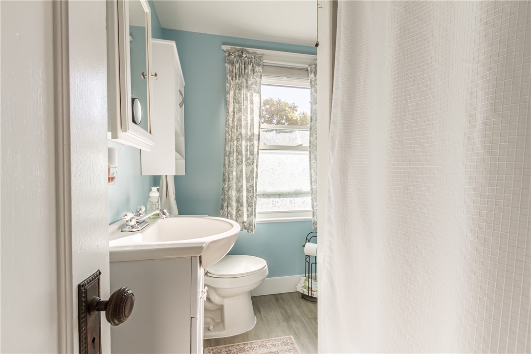 175 Curlew Street Rochester, NY 14613 - Photo 26 of 35