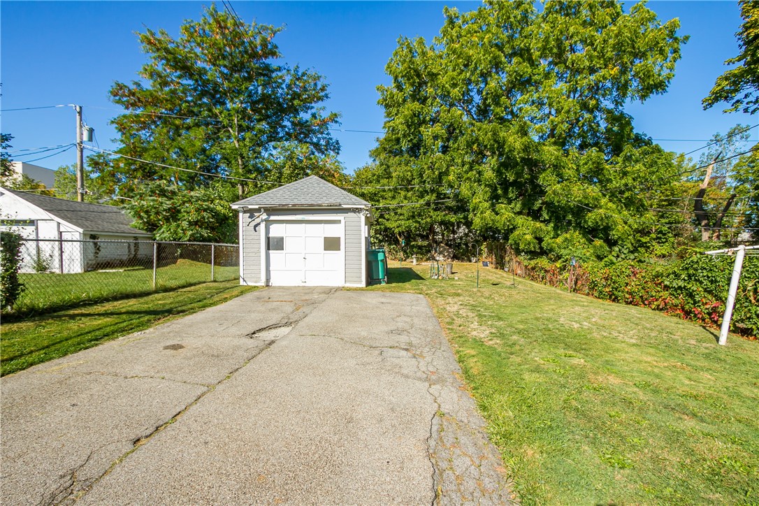 175 Curlew Street Rochester, NY 14613 - Photo 33 of 35