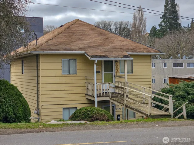 $800,000 | 2435 South Walker Street, Seattle, WA 98144