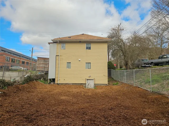 $800,000 | 2435 South Walker Street, Seattle, WA 98144